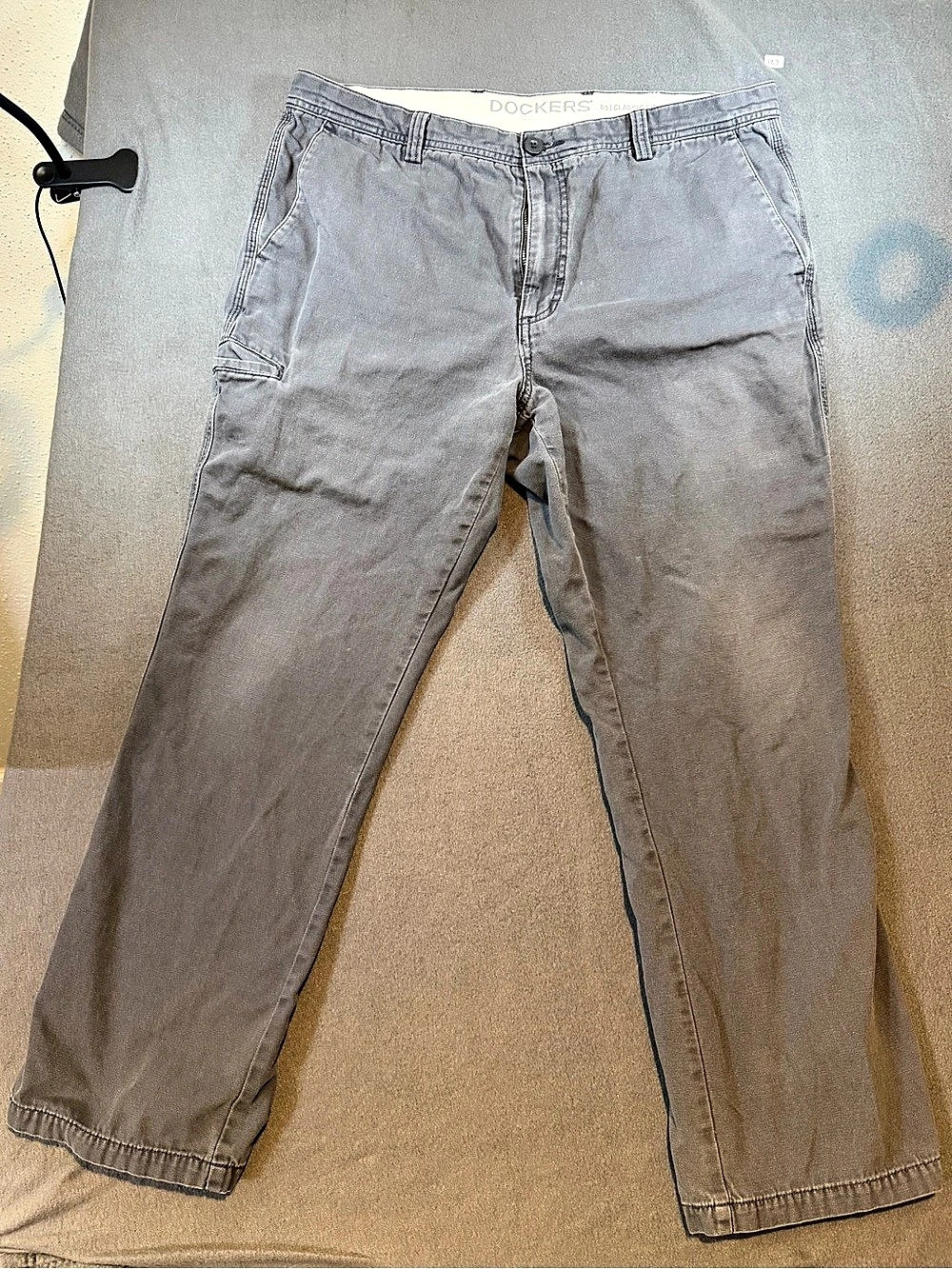 Dockers D1 Classic Cargo Pants Gray Waist 36 x 32